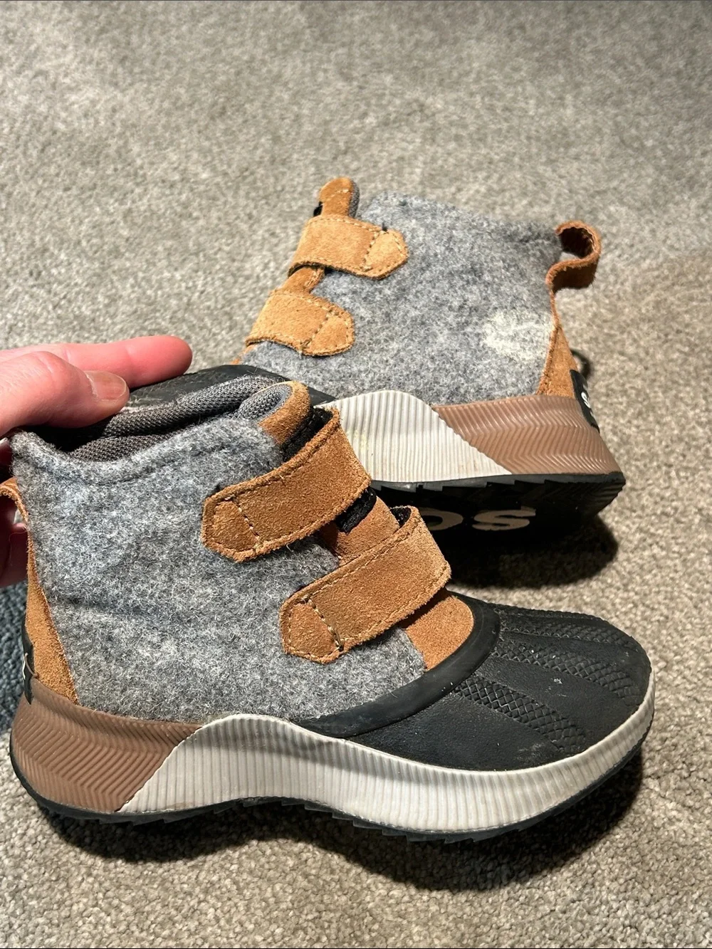 Sorel Kids Gray Felt & Brown Suede Strap Snow Boots